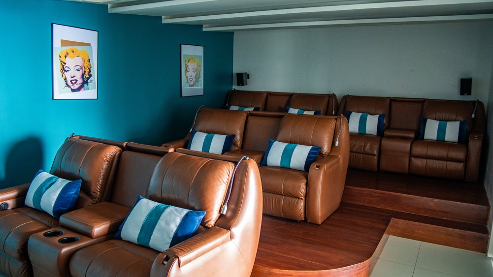 . Villa Saan - Private cinema